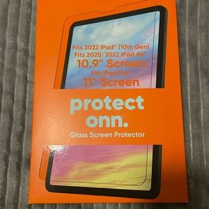 NWT iPad 10th generation screen protector